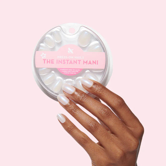 Olive & June Press On Nails Pink Goldfish